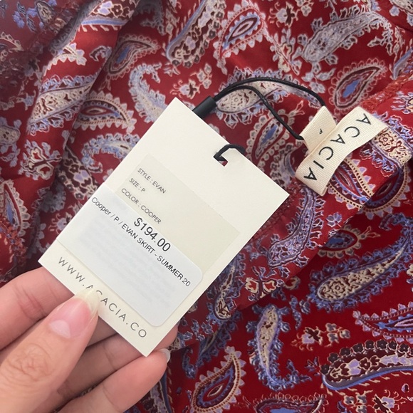 Evan Skirt - Sunmer 2023 Acacia - Picture 2 of 4